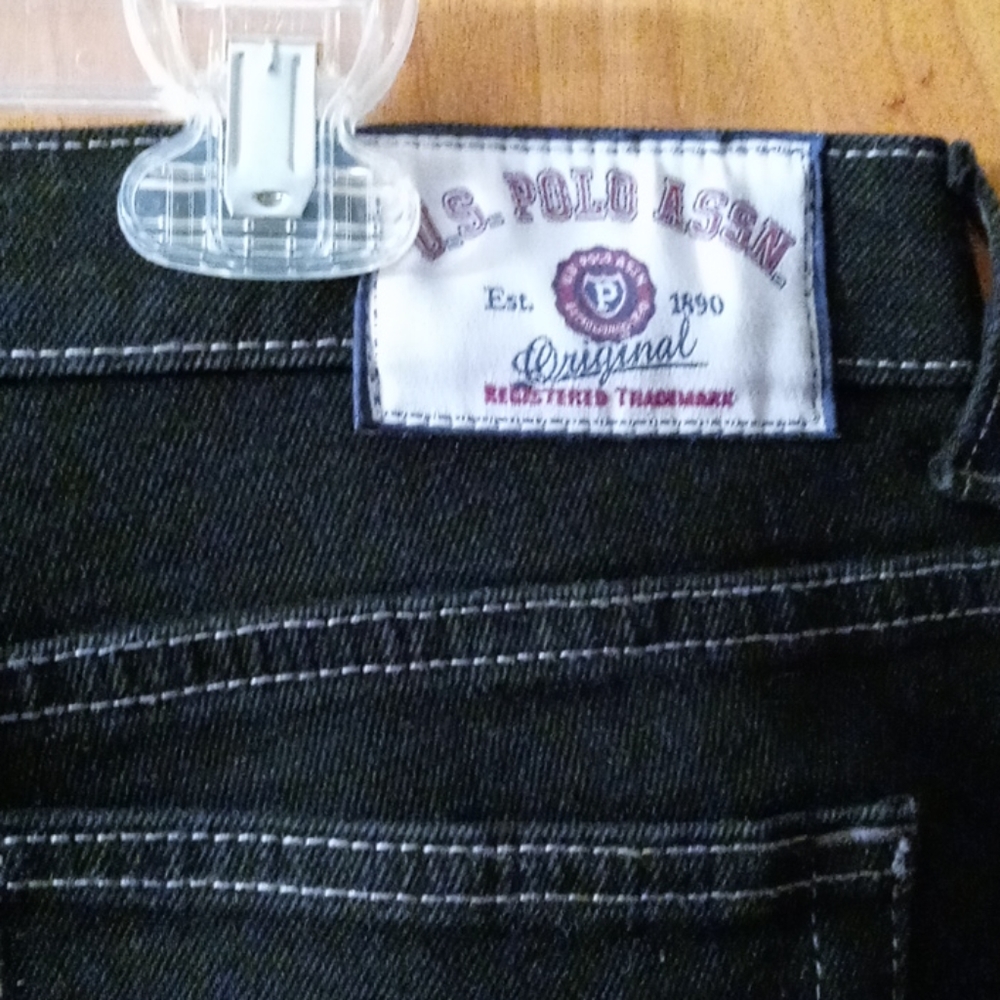 Denim - Picture 2 of 4